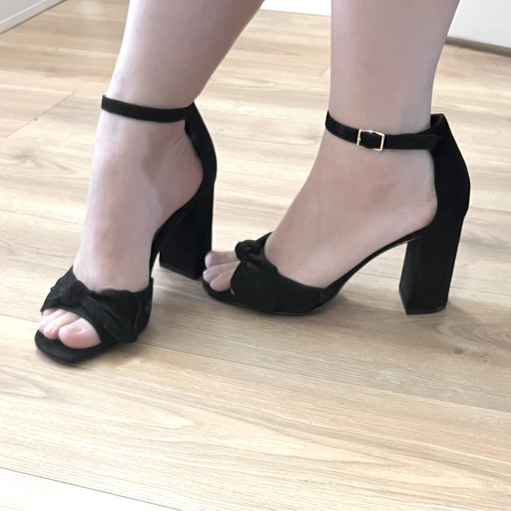 Banana Republic sandals